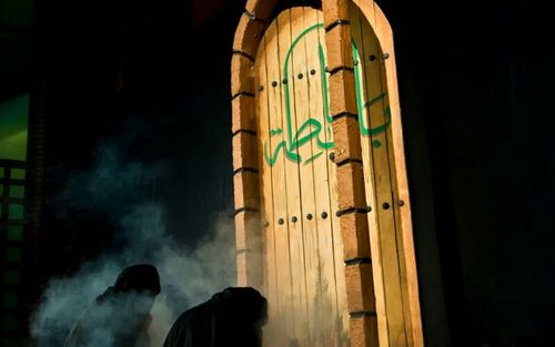 درب نمادين خانه حضرت زهرا (علیها السلام)